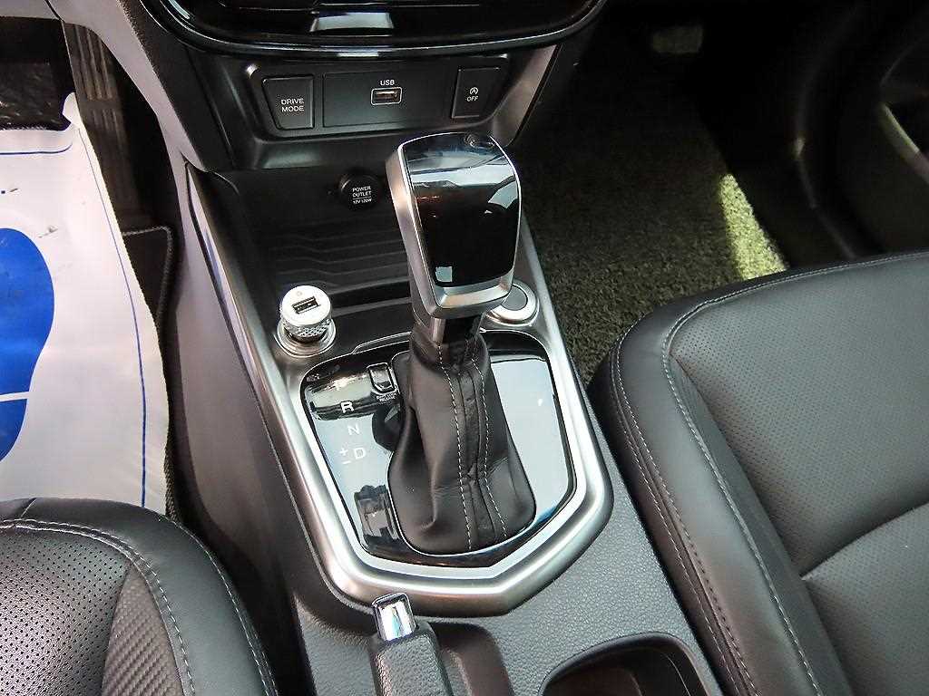 Ssangyong Tivoli - Vista 10