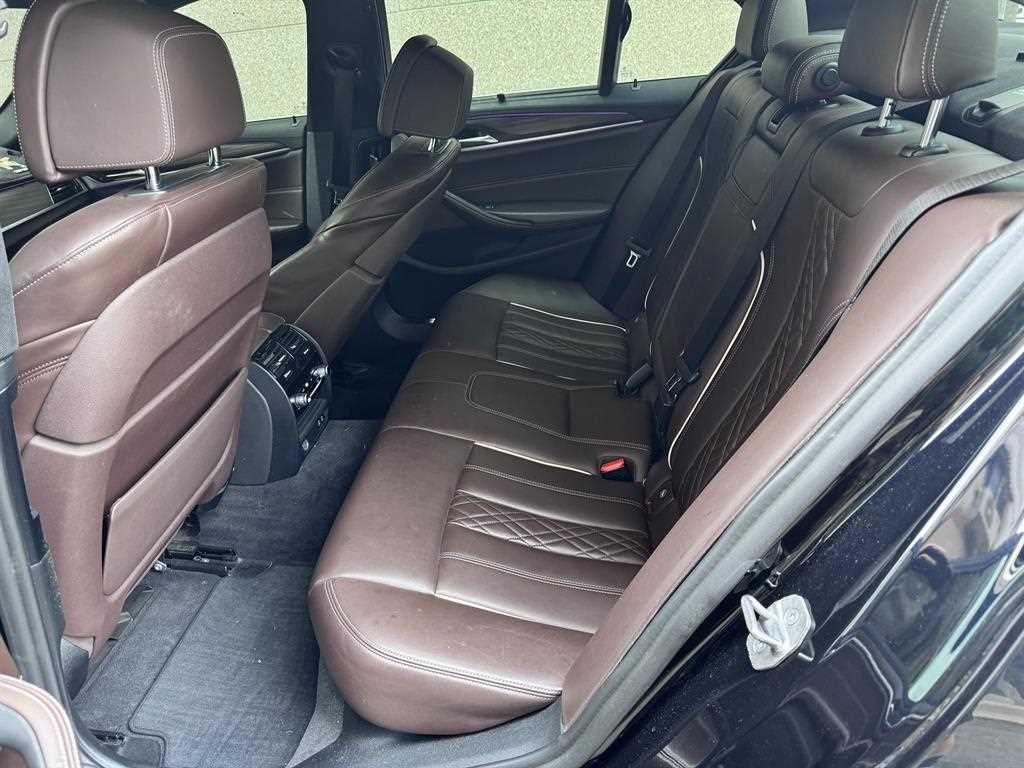BMW 5 Series - Vista 7