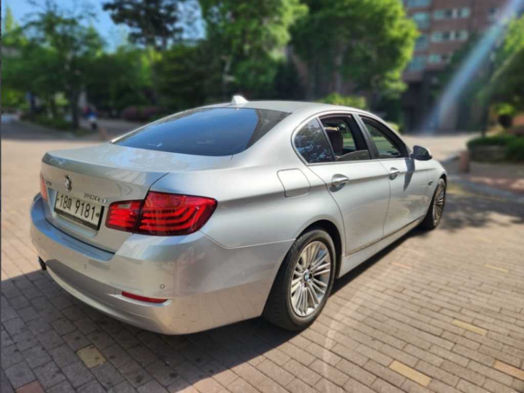 BMW 5 Series - Vista 3