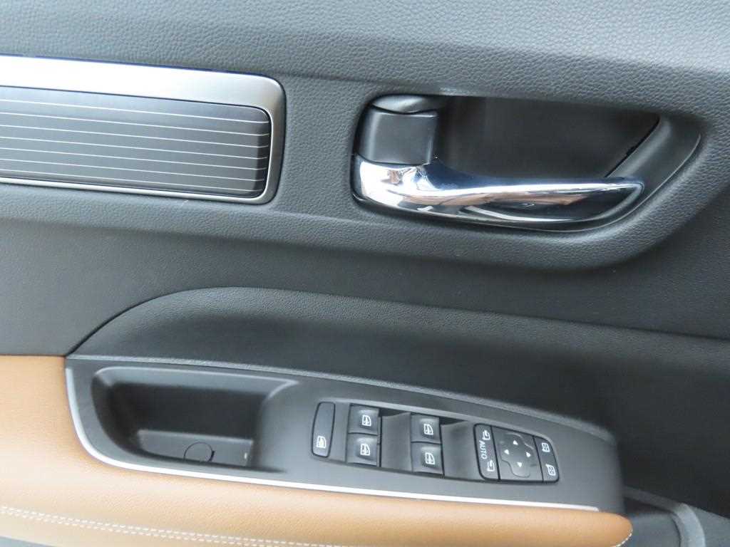 SAMSUNG QM6 - Vista 9