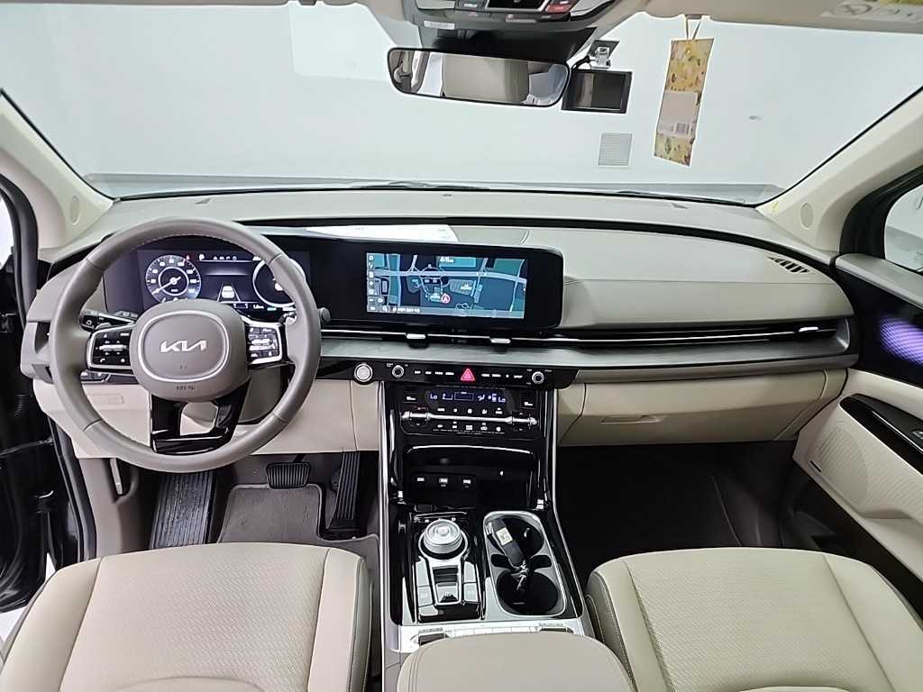 KIA Carnival - Vista 7
