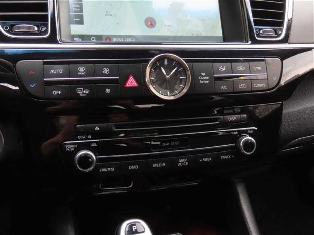 KIA K9 - Vista 8