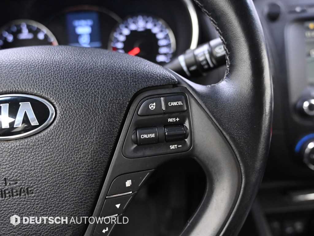 KIA K3 2015 Blanco - Importación desde Corea - HF Imports Iquique - Foto 17