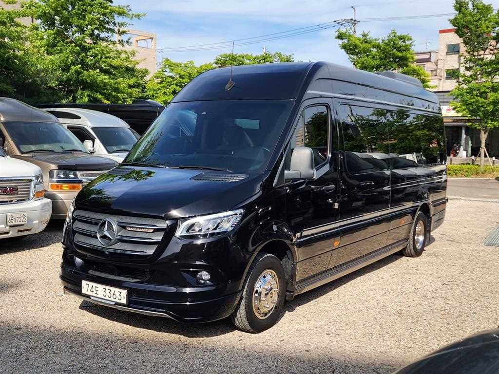 Mercedes Benz Sprinter 2021 Negro - Importación desde Corea - HF Imports Iquique - Foto 1