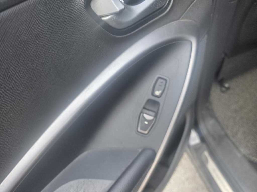 HYUNDAI Santa Fe - Vista 10