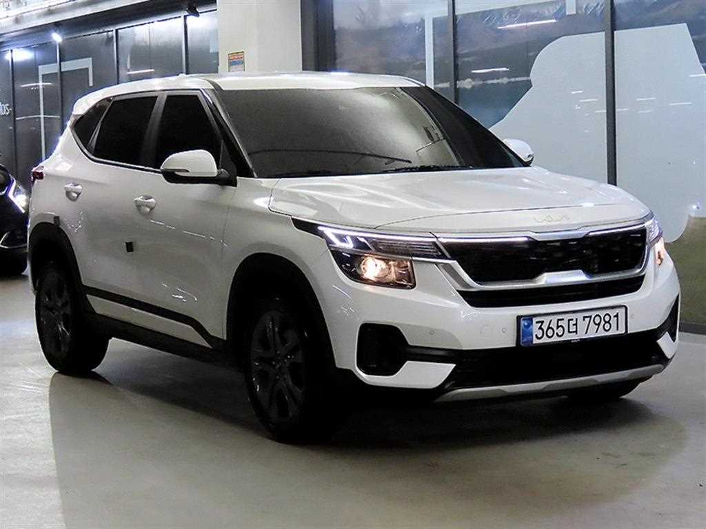 KIA Seltos 2023 Blanco - Importación desde Corea - HF Imports Iquique - Foto 1