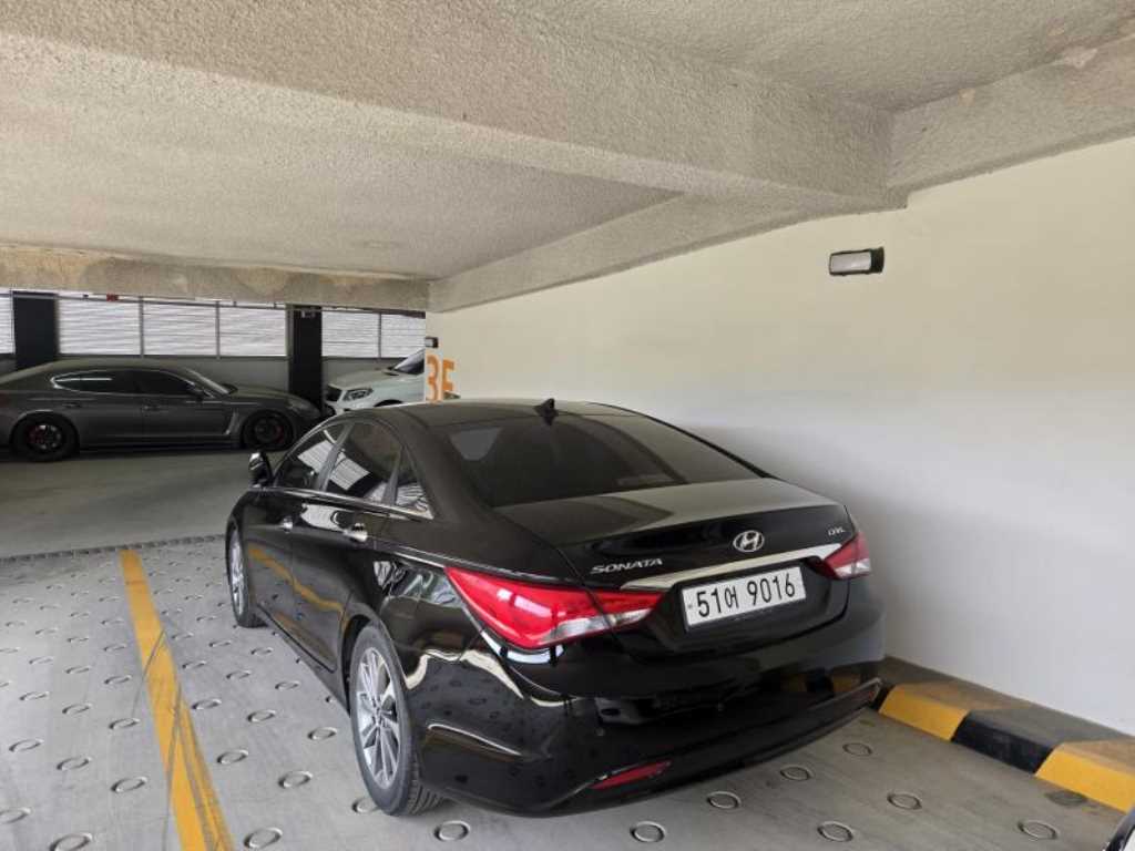 HYUNDAI Sonata - Vista 3