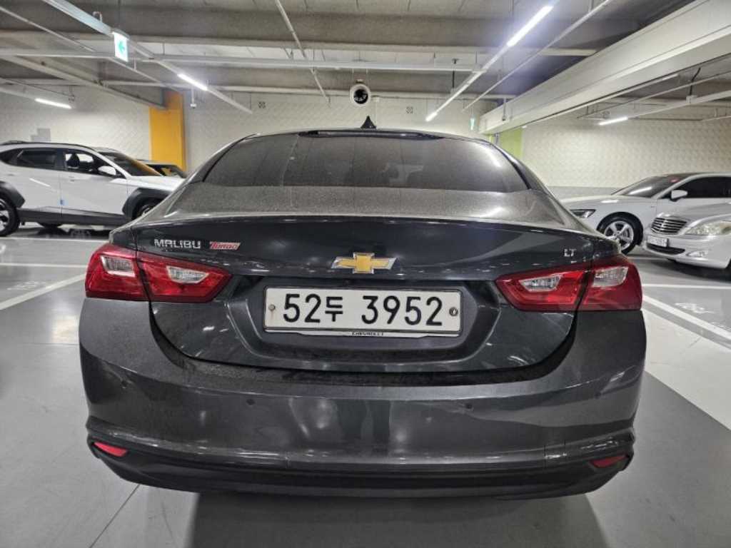 Chevrolet Malibu - Vista 3