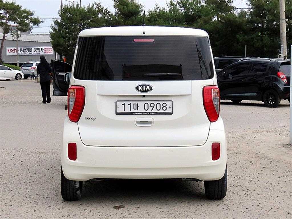 KIA Ray - Vista 4