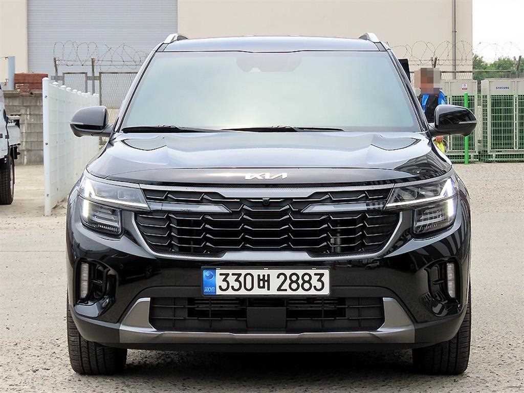 KIA Seltos 2023 Negro - Importación desde Corea - HF Imports Iquique - Foto 1
