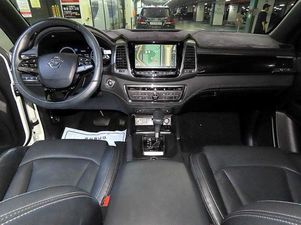Ssangyong Rexton - Vista 10