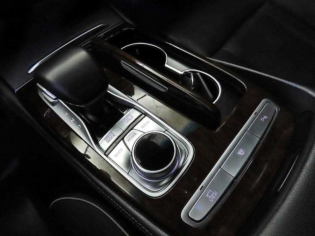 KIA K9 - Vista 12