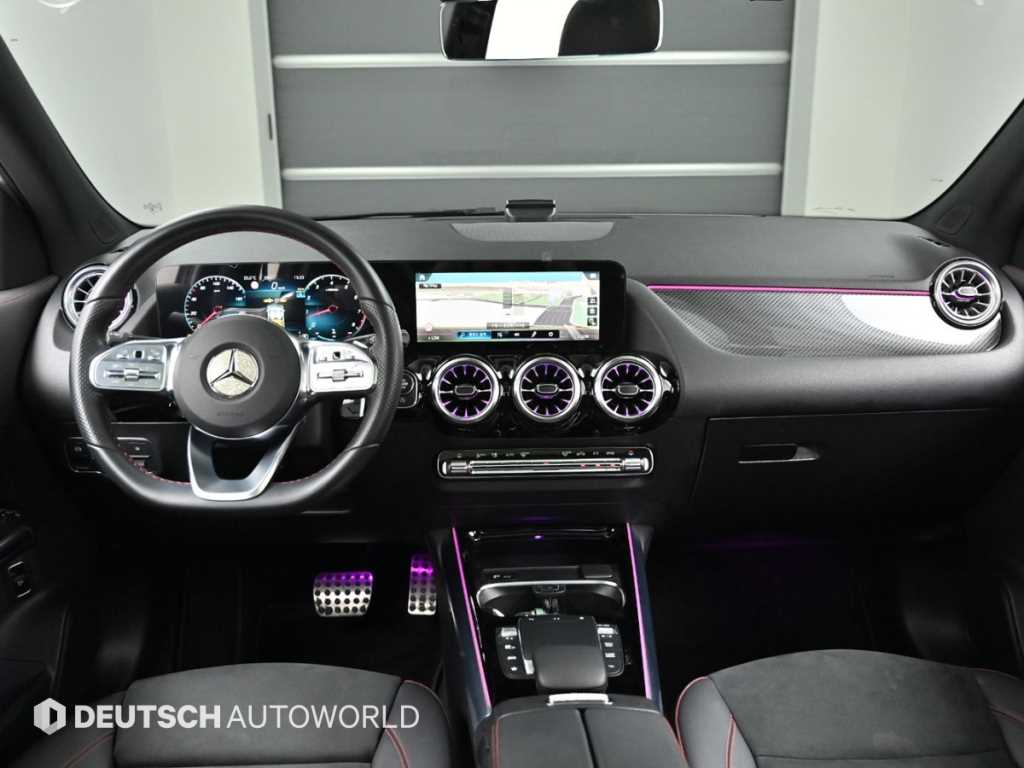 Mercedes Benz GLA Class - Vista 7