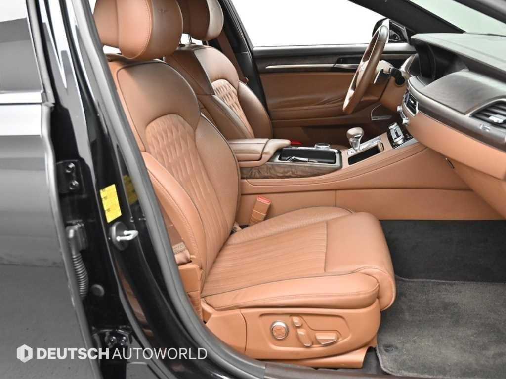 Genesis G90 - Vista 11