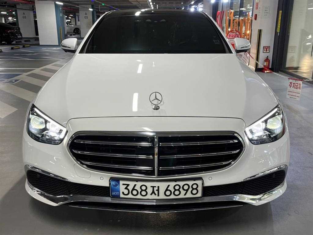 Mercedes Benz E class - Vista 2