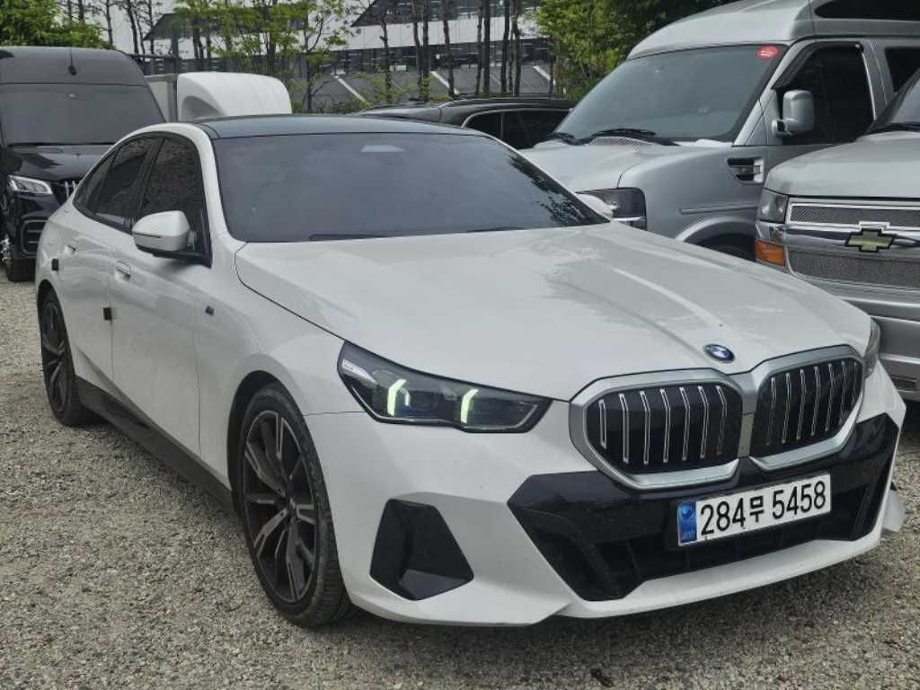 BMW 5 Series - Vista 3