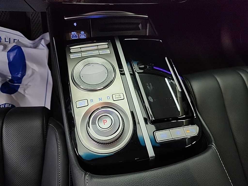 Genesis G80 - Vista 8