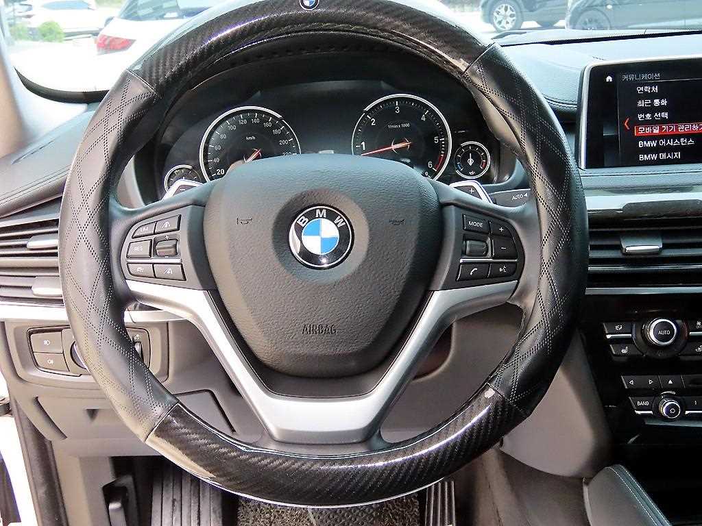 BMW X6 - Vista 8