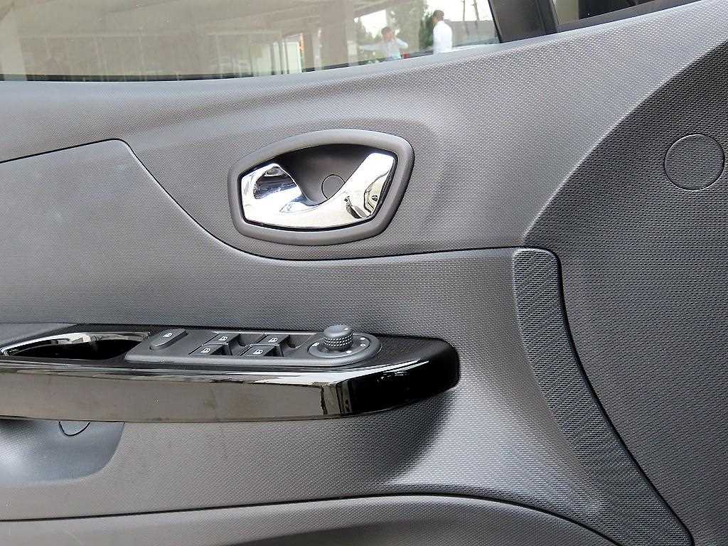 SAMSUNG QM3 - Vista 12