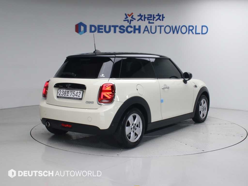 Mini Cooper - Vista 2