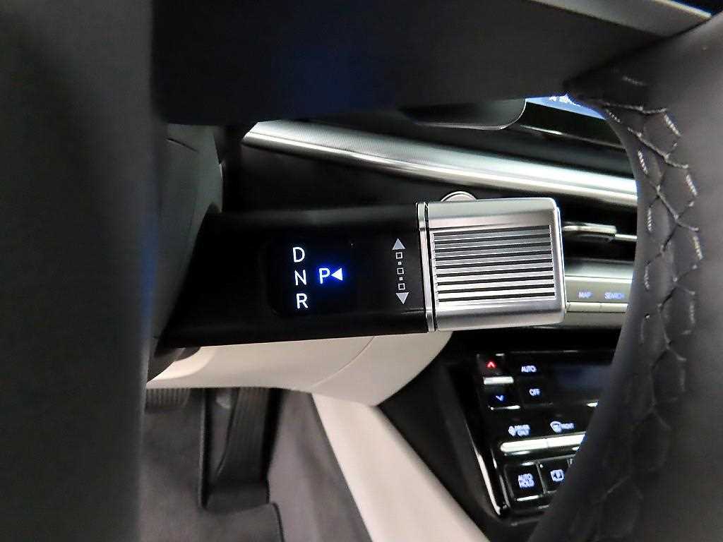 HYUNDAI Grandeur - Vista 10