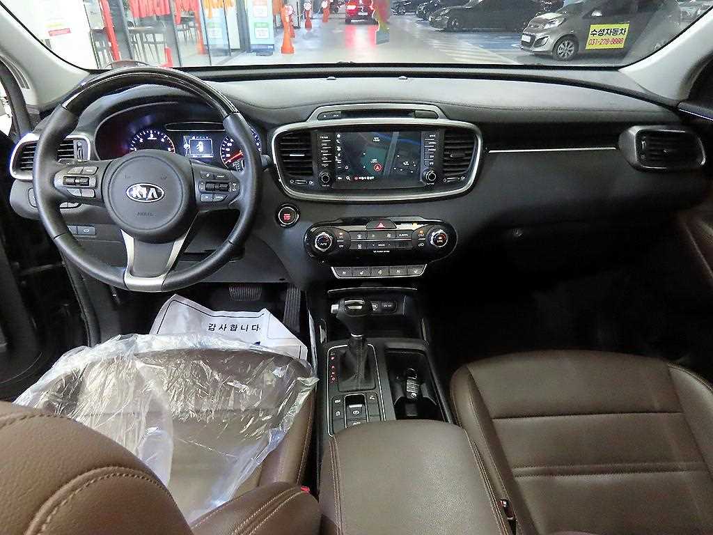 KIA Sorento - Vista 10