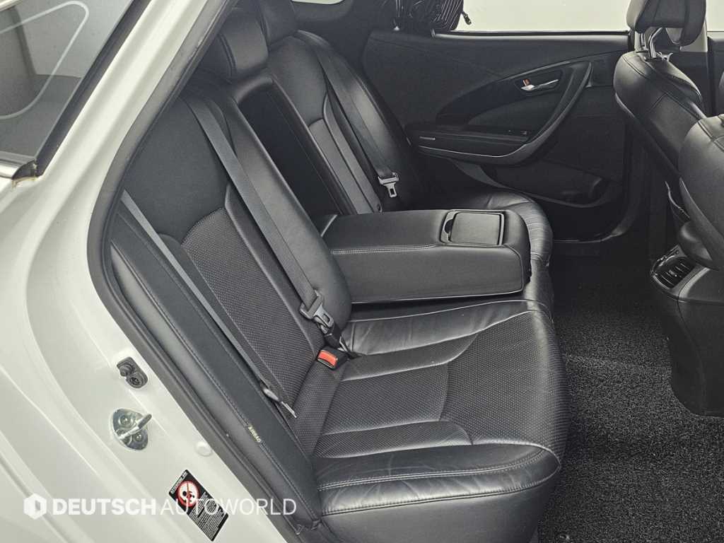 HYUNDAI Grandeur - Vista 12