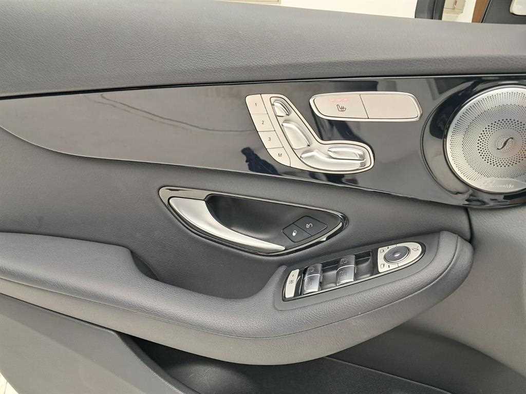 Mercedes Benz C Class 2017 Blanco - Importación desde Corea - HF Imports Iquique - Foto 13