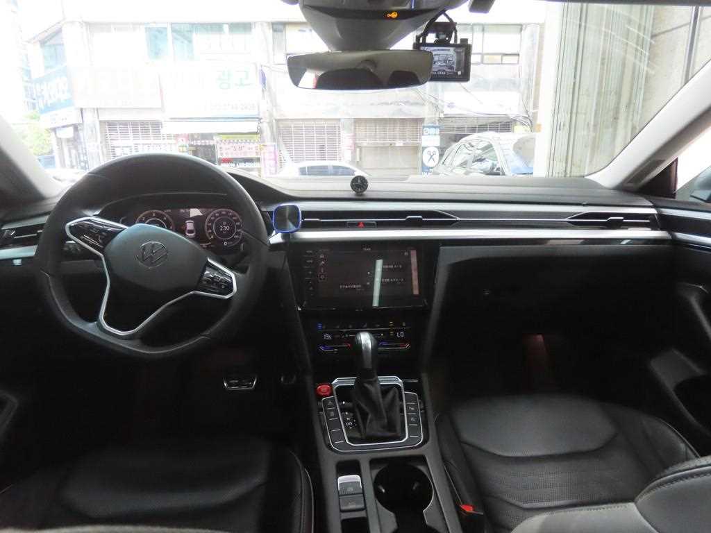 Volkswagen Arteon - Vista 7