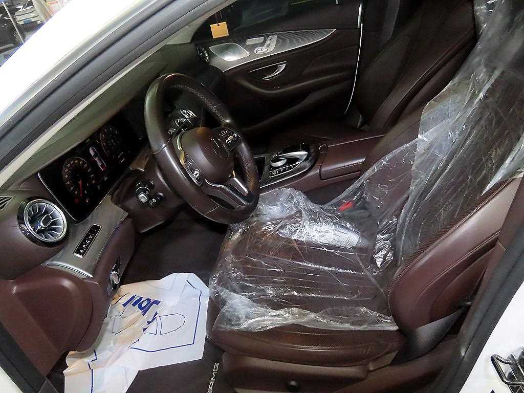 Mercedes Benz CLS Class - Vista 6