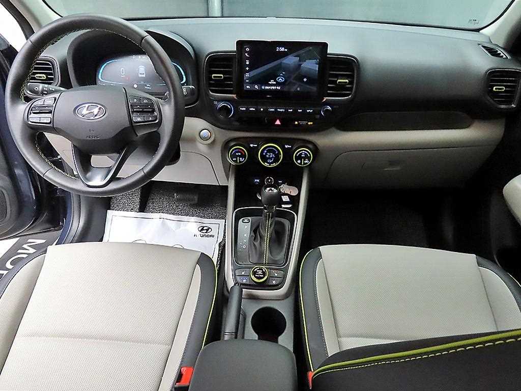 HYUNDAI Venue - Vista 7