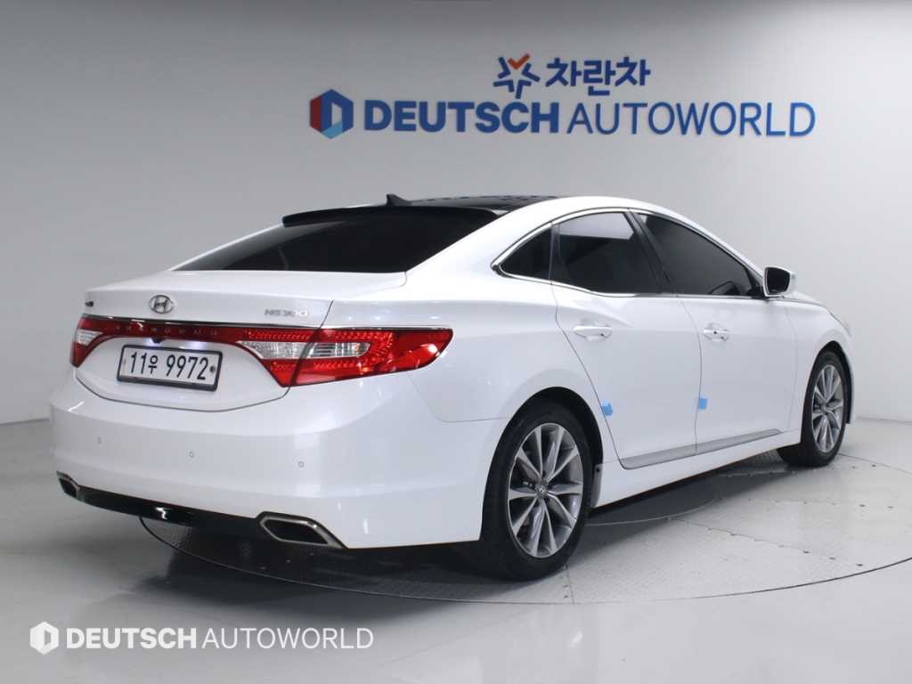 HYUNDAI Grandeur - Vista 2