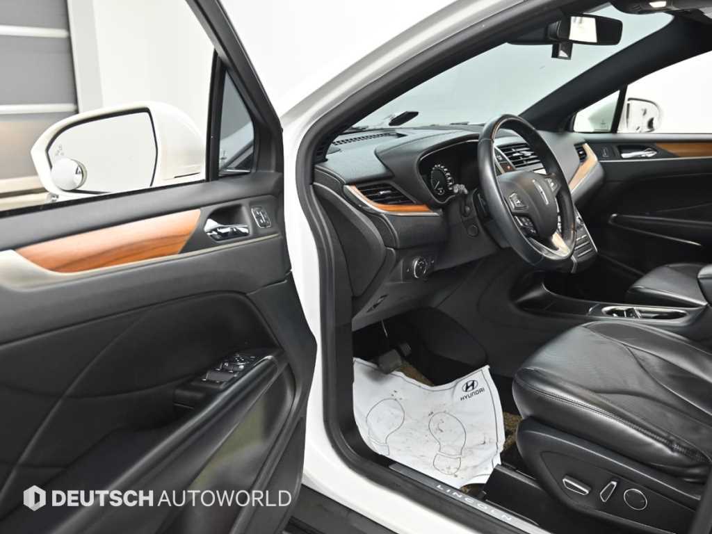 Lincoln MKC - Vista 11