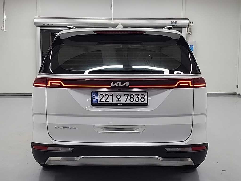 KIA Carnival - Vista 3