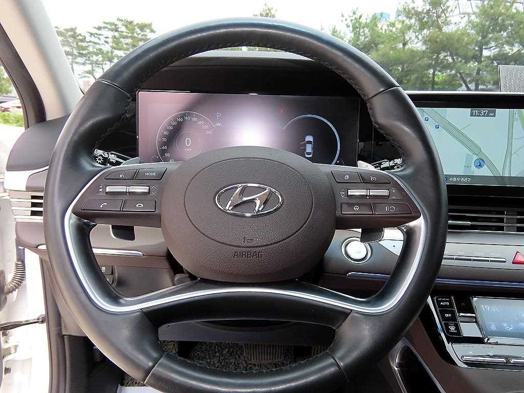 HYUNDAI Grandeur - Vista 8