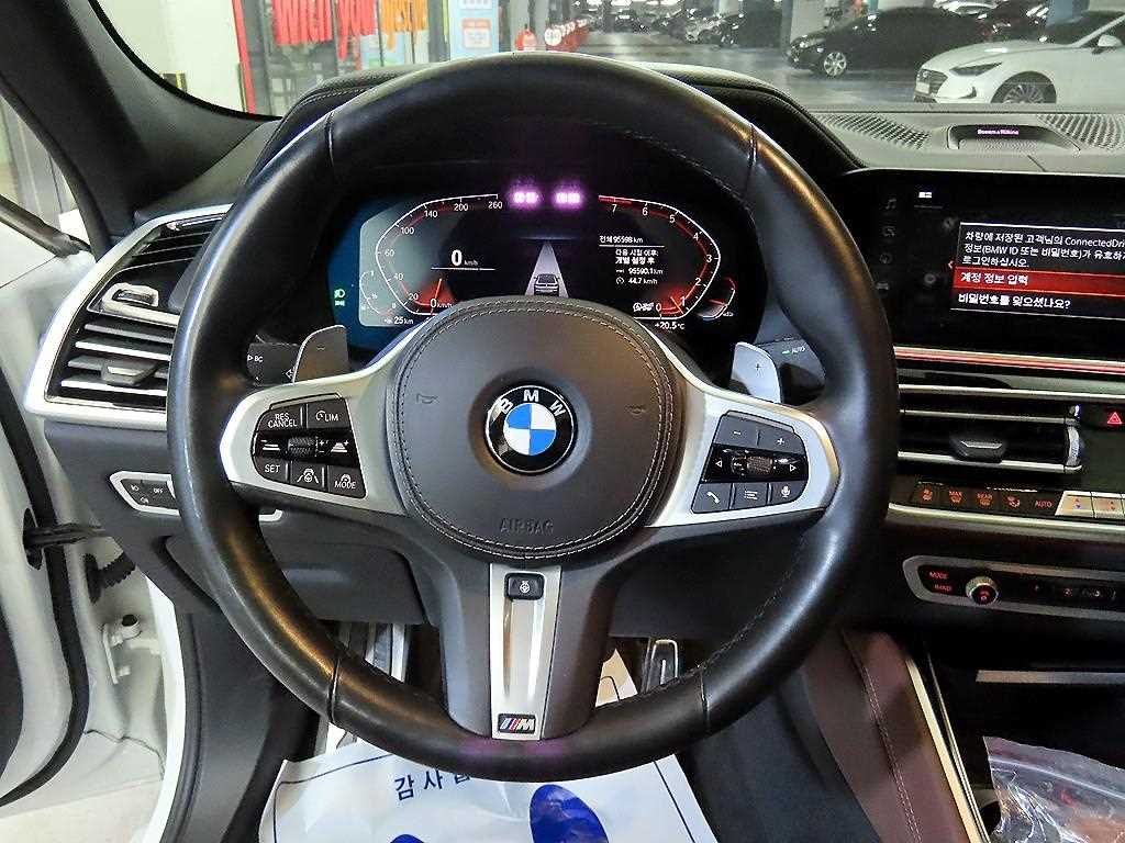 BMW X6 - Vista 8