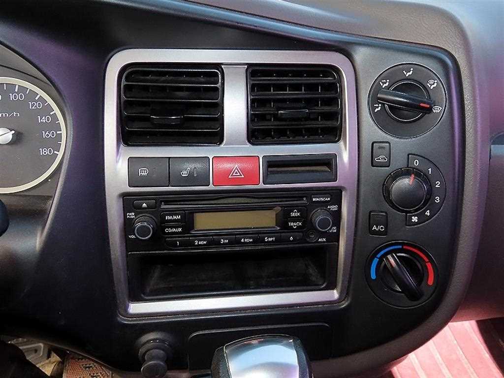 Small Truck Complaint (crane) 2014 Blanco - Importación desde Corea - HF Imports Iquique - Foto 14