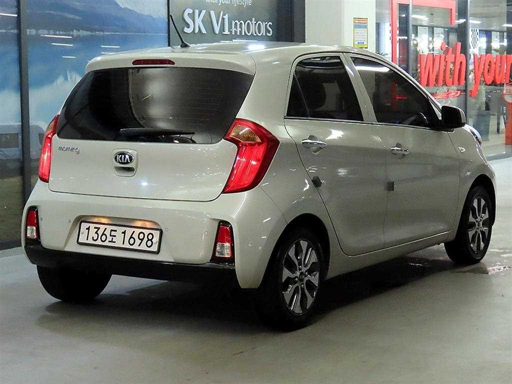 KIA Morning - Vista 4
