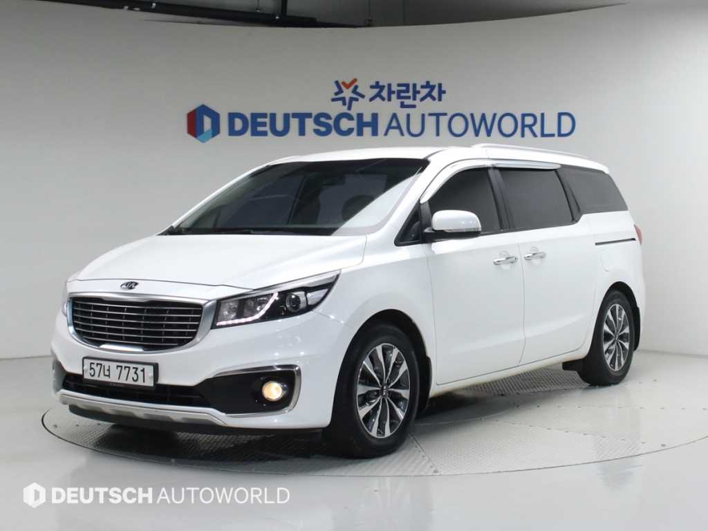 KIA Carnival - Vista 3