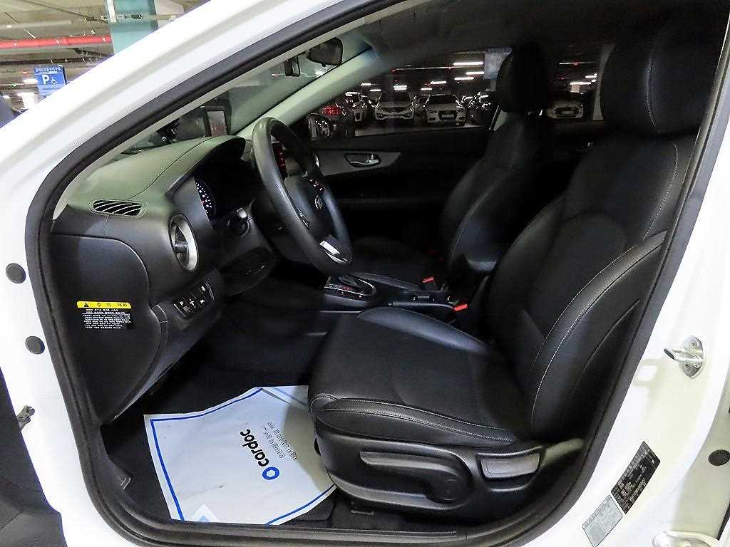 KIA K3 - Vista 6