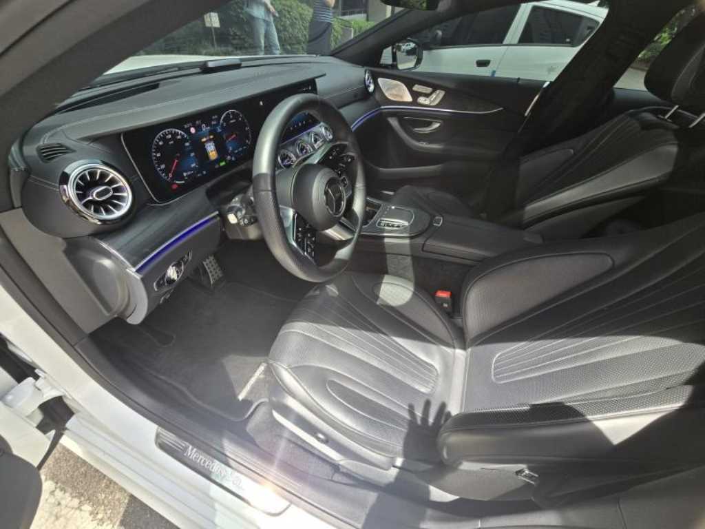 Mercedes Benz CLS Class - Vista 6