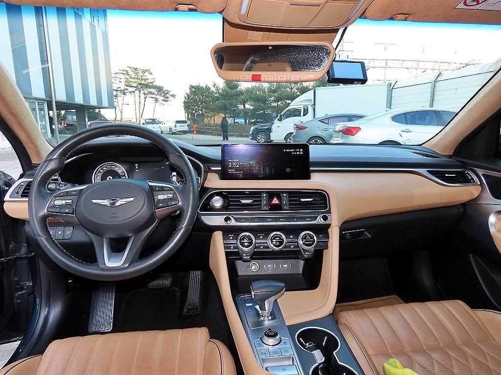Genesis G70 - Vista 7