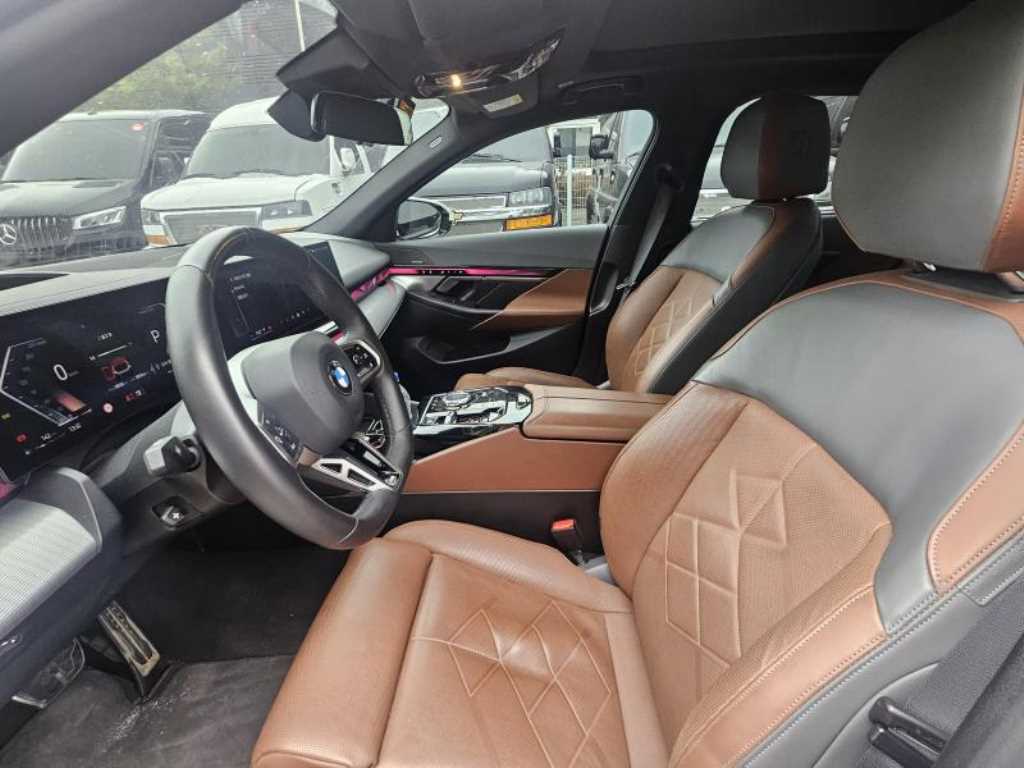 BMW 5 Series - Vista 8