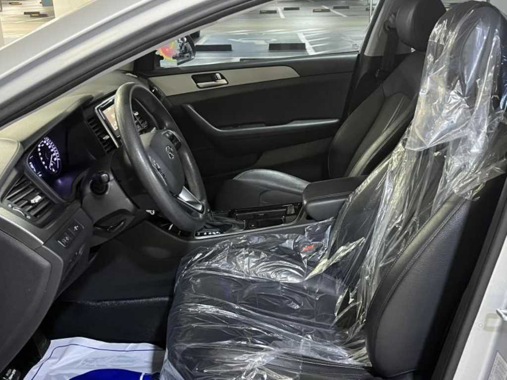 HYUNDAI Sonata - Vista 11