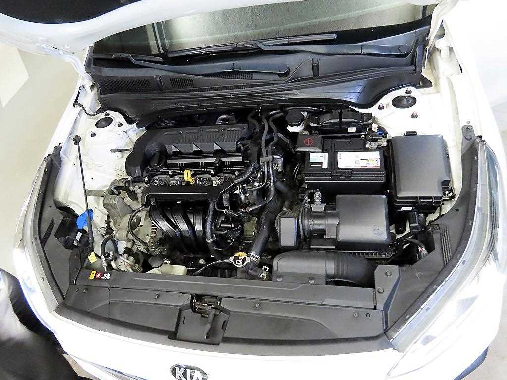 KIA K3 2019 Blanco - Importación desde Corea - HF Imports Iquique - Foto 17