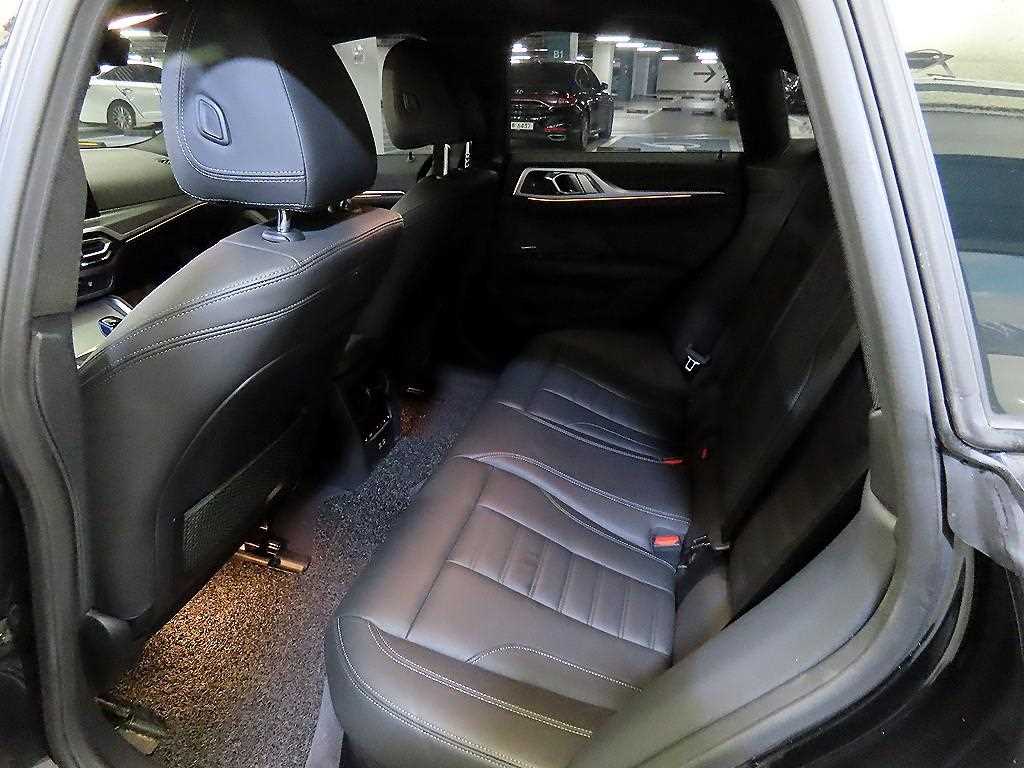 BMW i4 - Vista 7