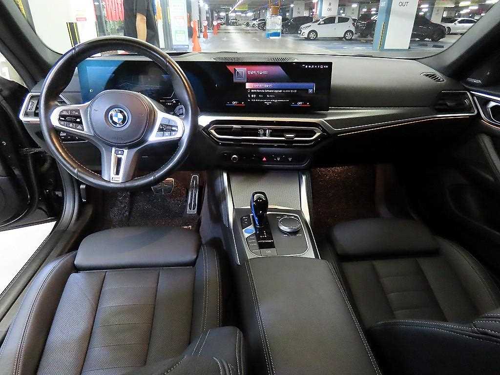 BMW i4 - Vista 10
