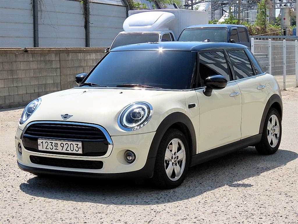 Mini Cooper - Vista 2