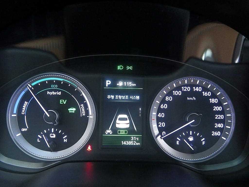 HYUNDAI Grandeur - Vista 12