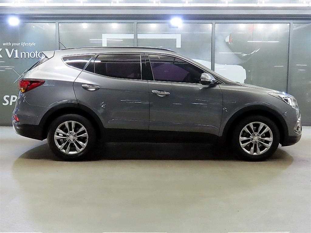 HYUNDAI Santa Fe - Vista 3